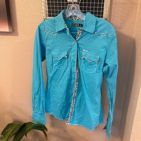 CRUEL girl fitted turquoise button up shirt - Picture 1 of 8